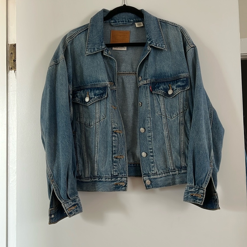 Oversized Levi’s Denim Jacket